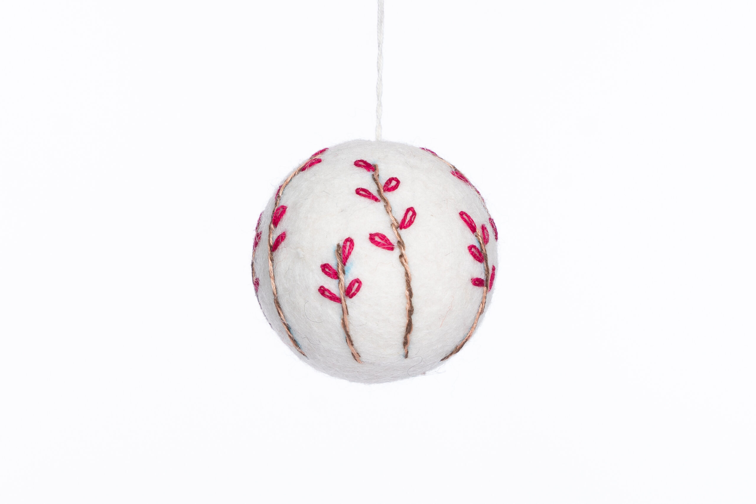 Felt Leaf Bauble - Image 2